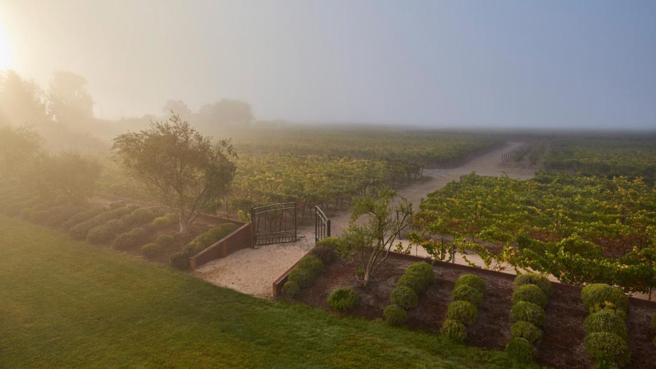 Vintners Resort Santa Rosa Exterior photo