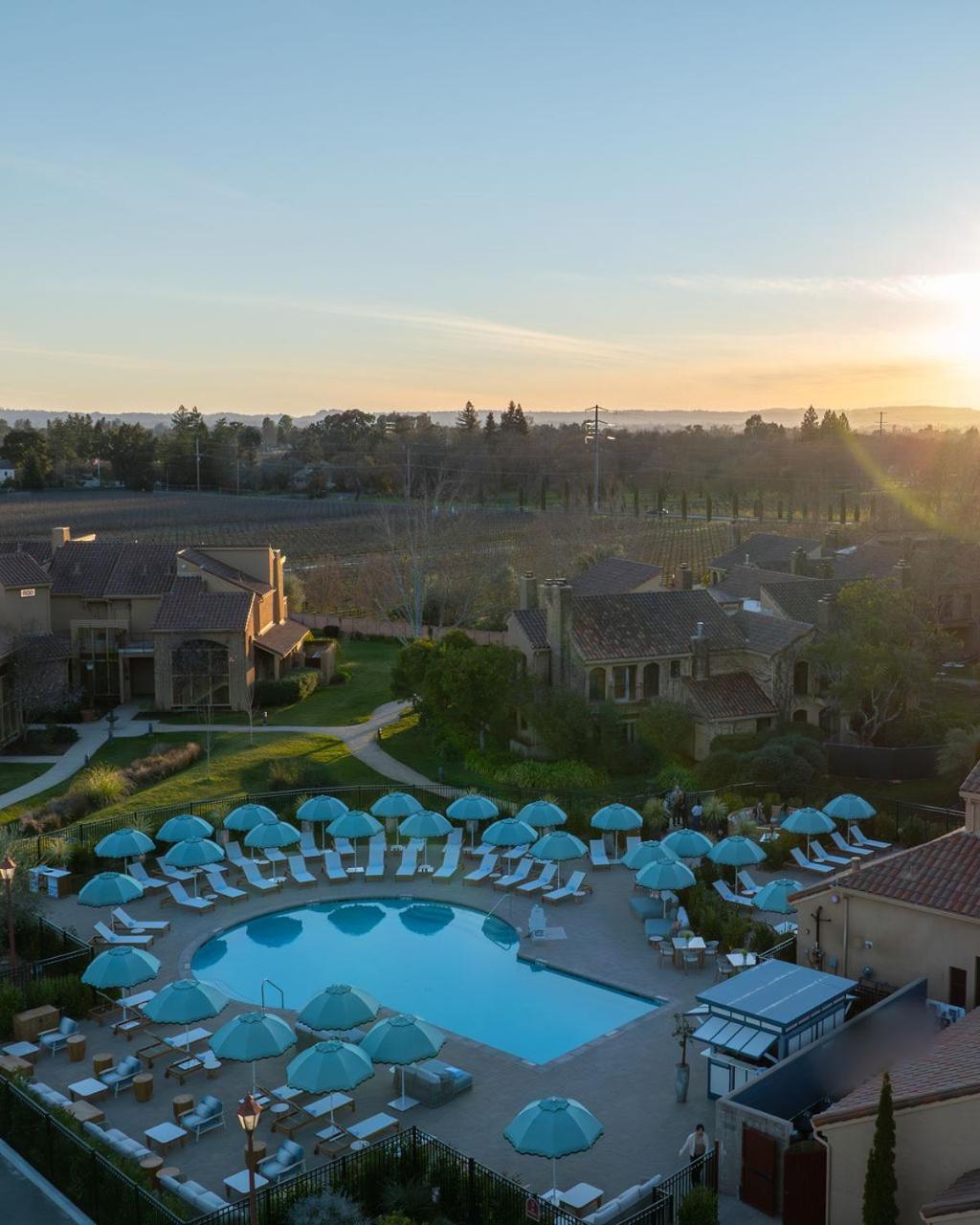 Vintners Resort Santa Rosa Exterior photo